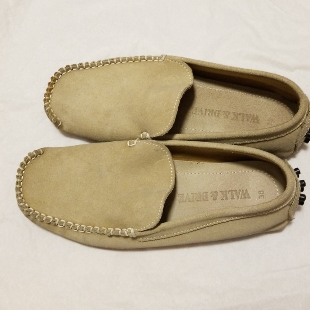 Shoes - Picture 2 of 6